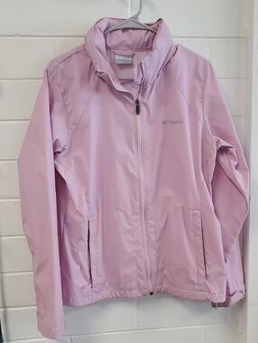 Columbia Women's light weight windbreaker Jacket Size L , LAVENDER COLOR